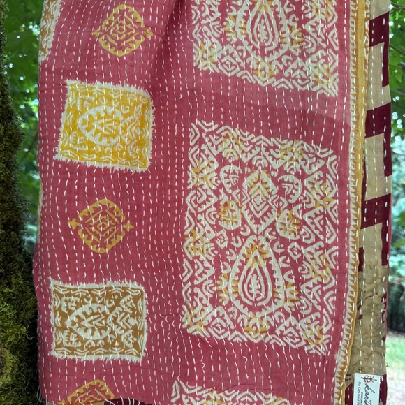 Kantha Bae Vintage Cotton Upcycled Pareo - Picture 8 of 9